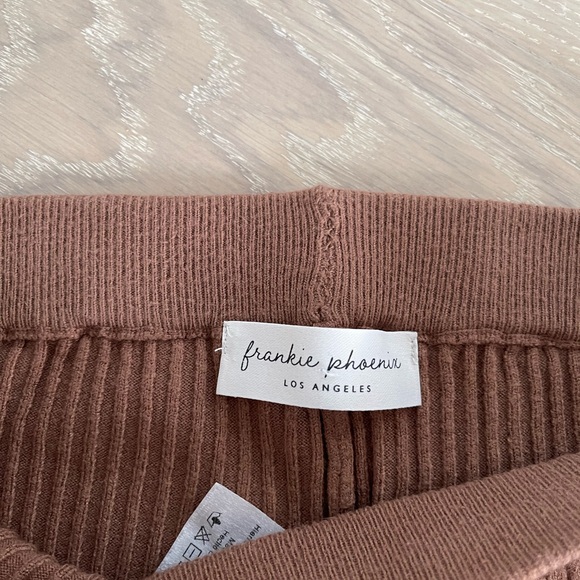 Brown Ribbed Women's Pants - Picture 3 of 3